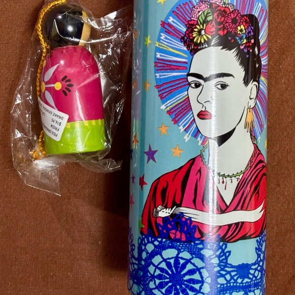 Bundle of TWO Frida Kahlo items: 10" water bottle and wooden peg ornament - Picture 2 of 5